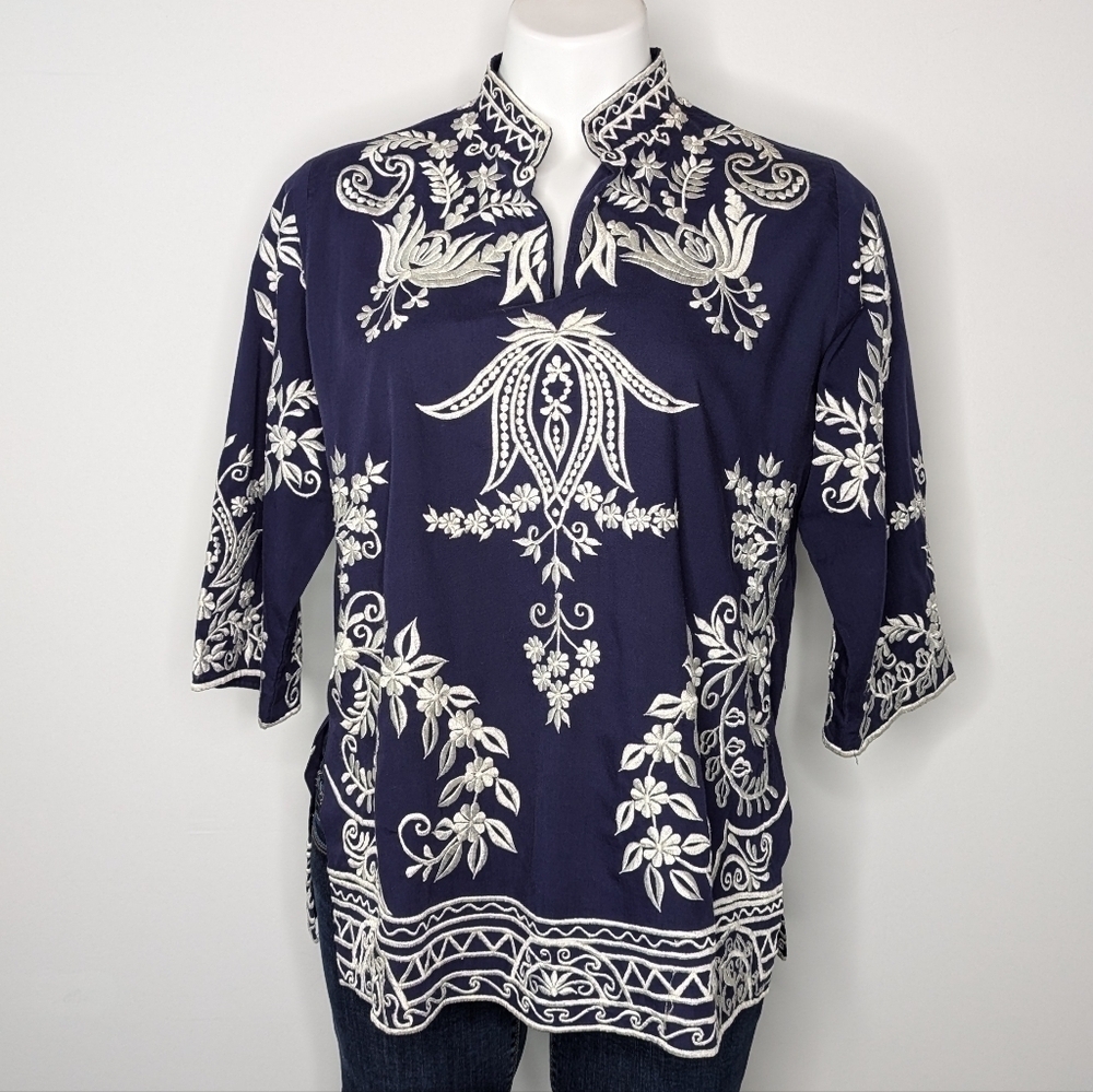 Vintage Daisy's Creations blue white floral embroidered 1/2 sleeve tunic top 12